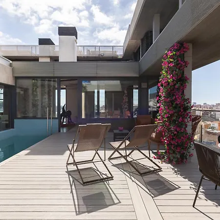 Cosmo Penthouse Apartment *